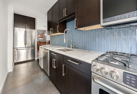 Sold by Compass | media 6