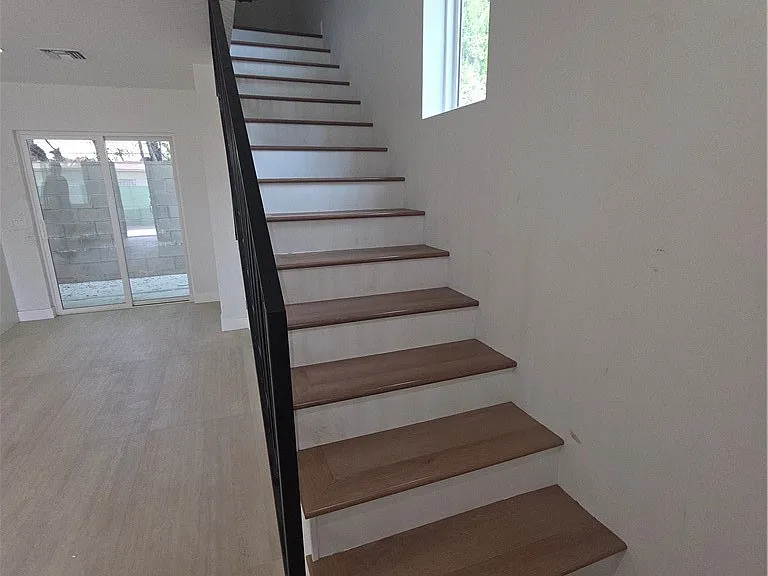 2515 B Foothill — Photo 12