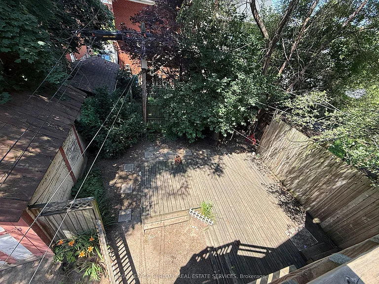 28 Eastbourne Ave #2 — Photo 24