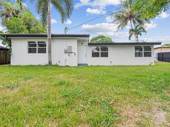 5th image of 3531 NW 1st Court