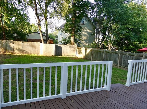 4th image of 2912 Victoria Ave