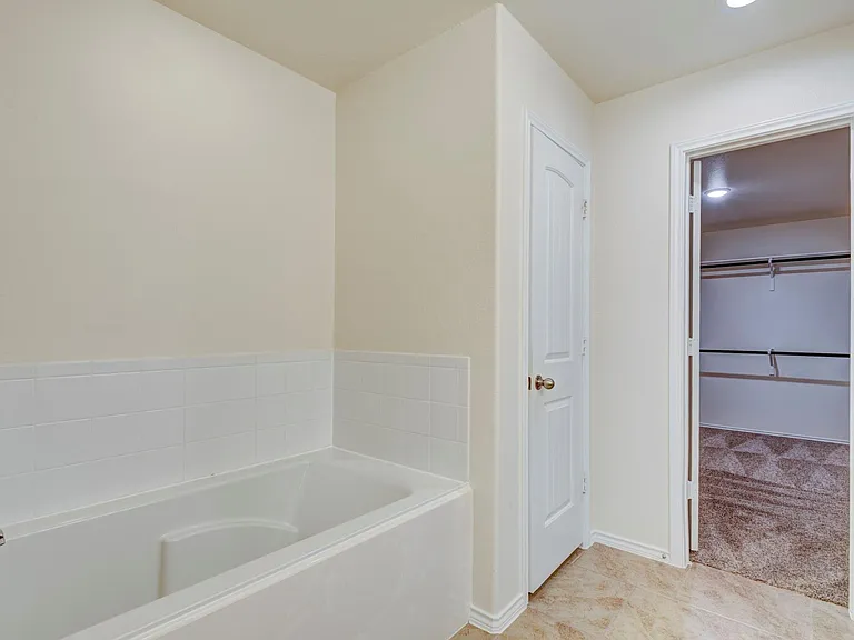 12246 Antilles Ln — Photo 25