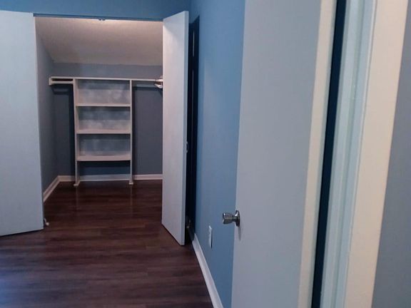 2nd image of 3388 Columbia Trce