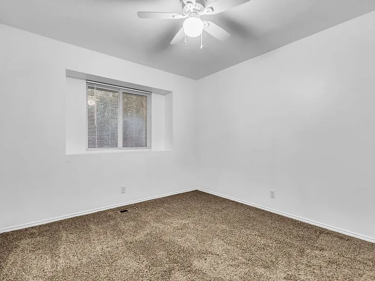 879 Rice Cir — Photo 10