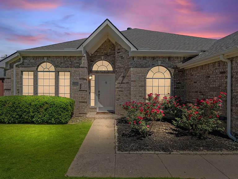 7512 Brookview Dr — Photo 40