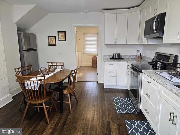 5th image of 1358 Graves Mill Rd