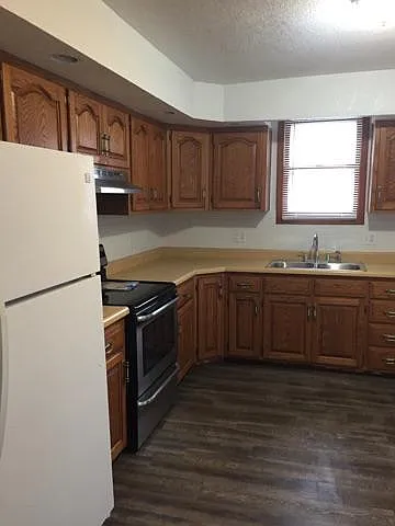 2 bed, $950 — Photo 3
