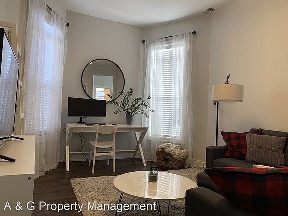 5th image of 1155 W Wrightwood Ave APT 3R