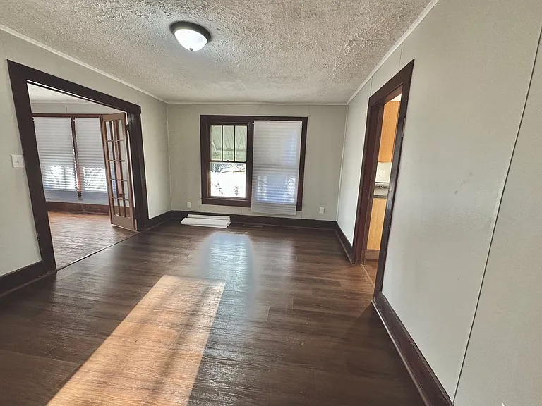 1011 Jones St — Photo 16