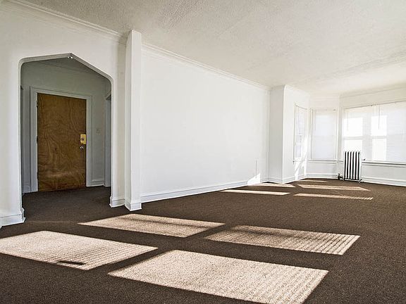 5th image of 8056 S Drexel Ave #2192576