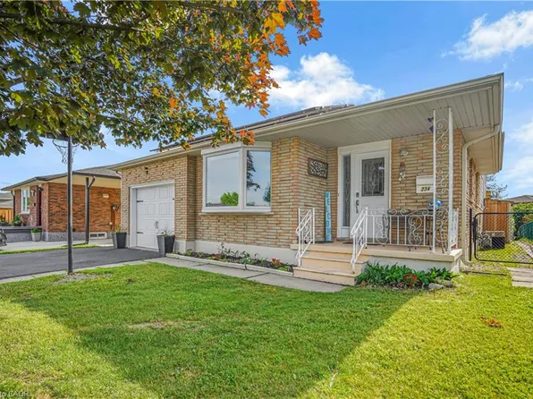 234 Thunderbird Dr, Cambridge, ON N1R 6H5