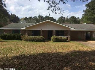 17121 N Lake Dr, Bay Minette, AL 36507