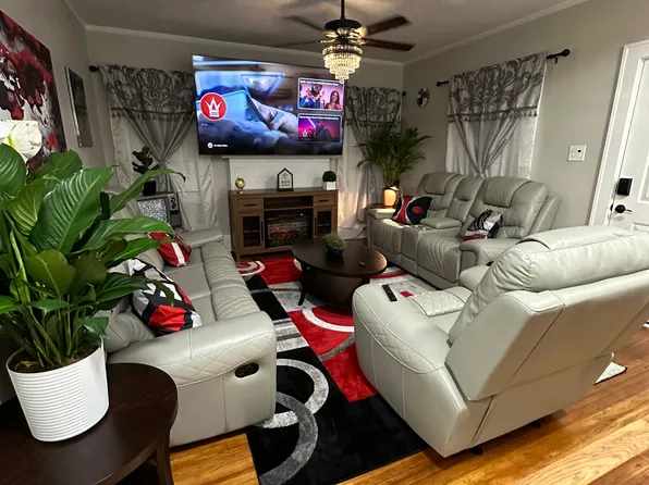 2109 Bertha St, Winston Salem, NC 27107