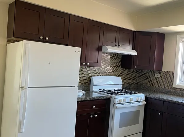 1306B Carol St #1306-B, Park Ridge, IL 60068