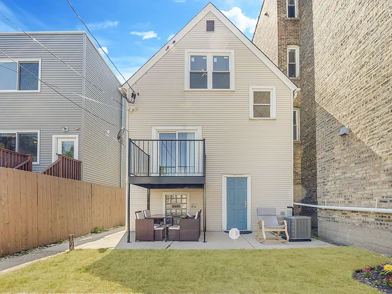 1933 N Monticello Ave #1 — Photo 15