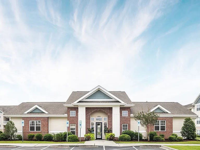 Leasing Office Exterior