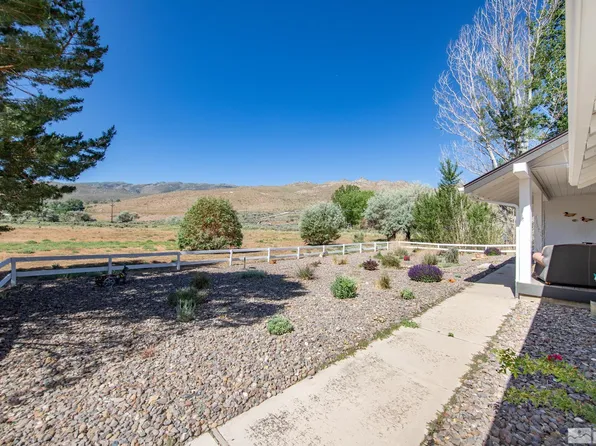 5 Chuckwagon Rd, Reno, NV 89508