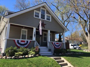 825 W 4th St, Rochester, MI 48307