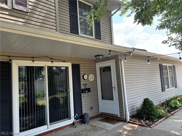 8140 Independence Dr, Mentor, OH 44060