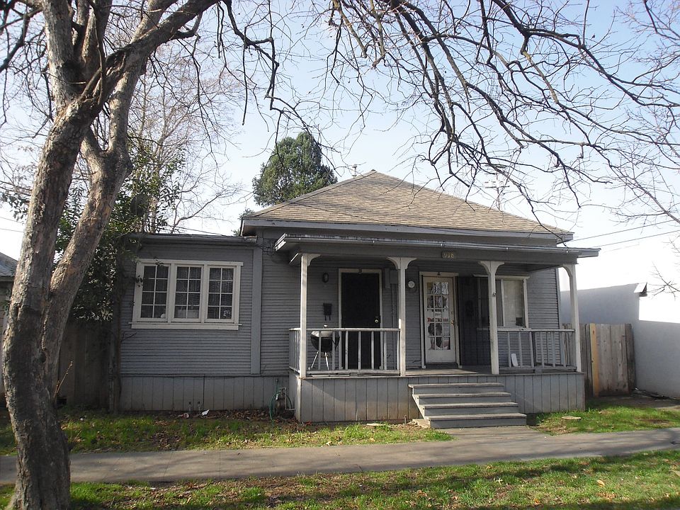 2nd image of 918 Ivy St #B