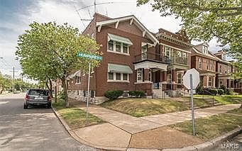 Corner lot