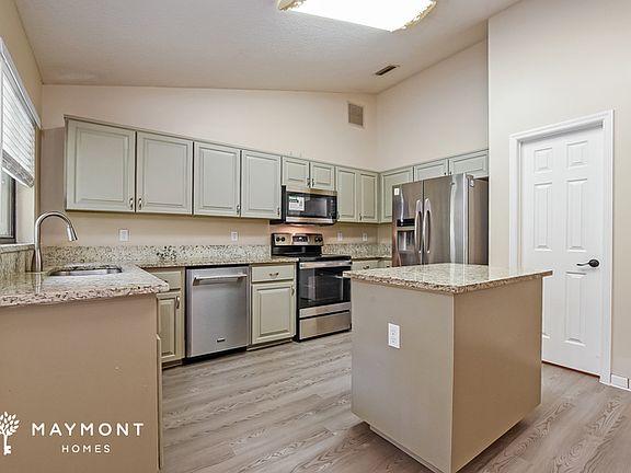 5th image of 542 Eldron Ave