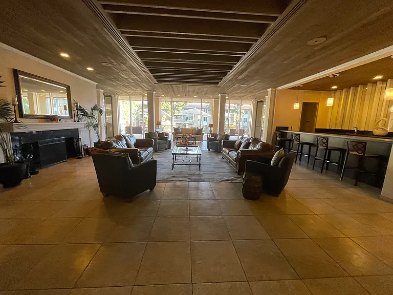 Front entrance - lounge