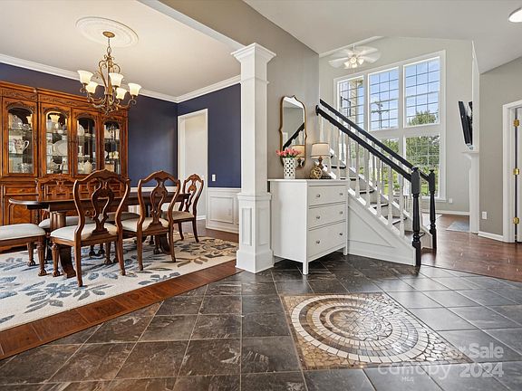 3rd image of 2802 Thornbush Ct