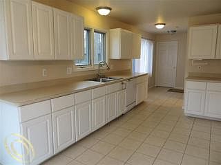 4th image of 5189 Somerton Dr