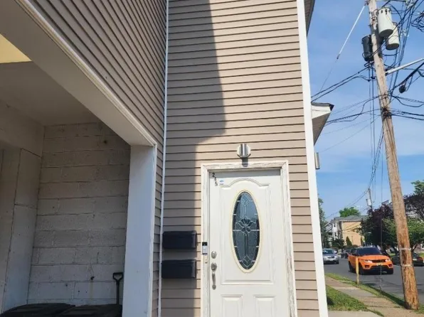 245 W Grand St, Elizabeth, NJ 07202