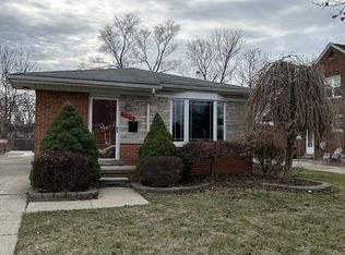 969 Harrison Blvd, Lincoln Park, MI