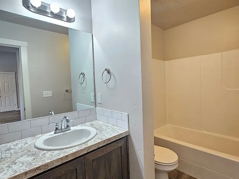 1011 Pirate Cove Dr — Photo 10