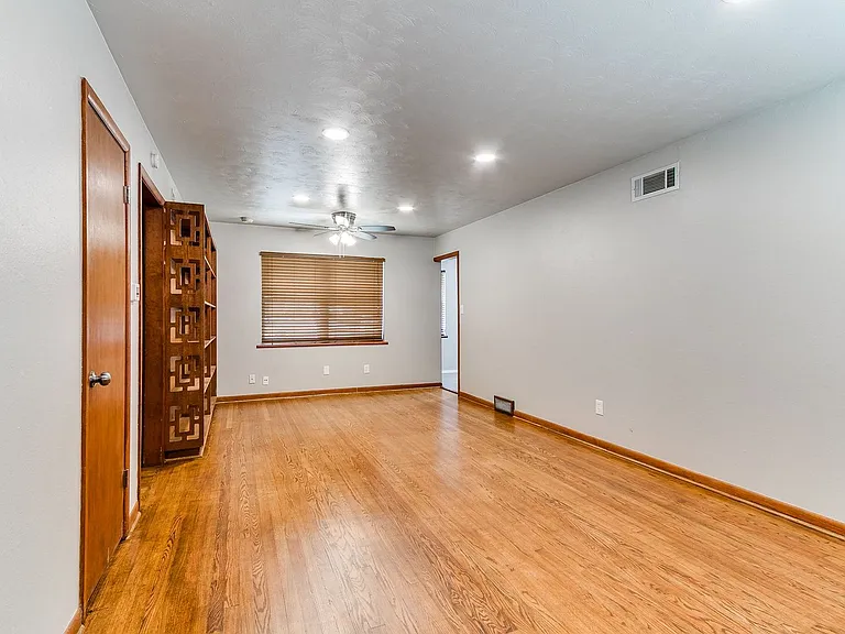 721 E Bouse Dr — Photo 27