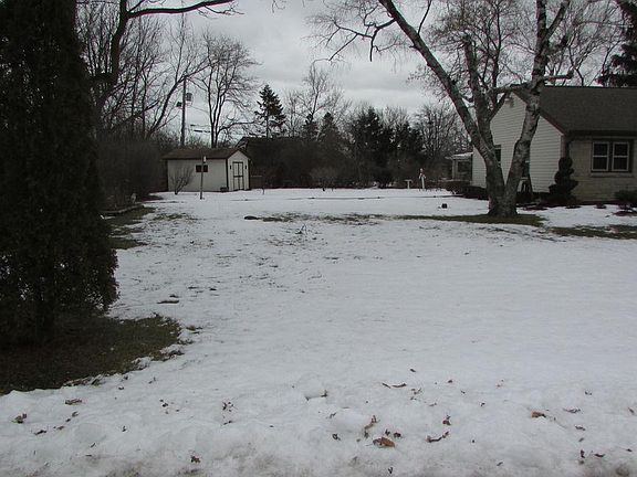 4th image of 5150 S Tuckaway Dr