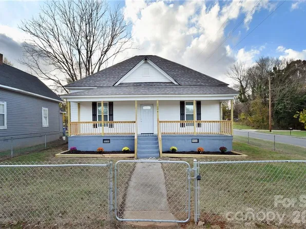 1204 4th St, Statesville, NC 28677