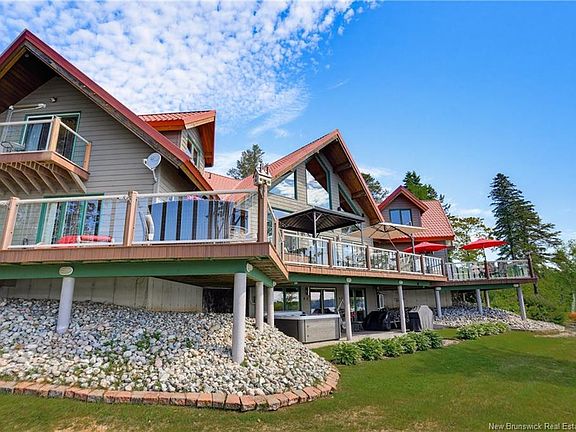 4th image of 30 Rockcliff Blvd