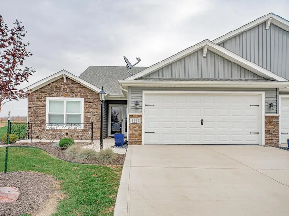 3227 E Buell Ct, Columbia City, IN 46725