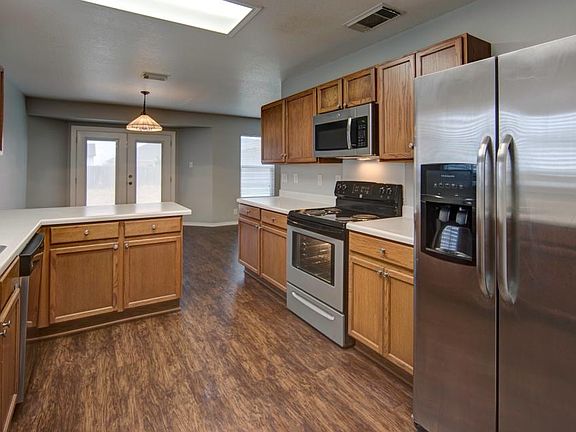 5th image of 430 Deer Creek Dr