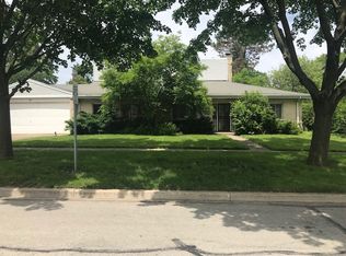 112 E Fremont St, Arlington Heights, IL 60004