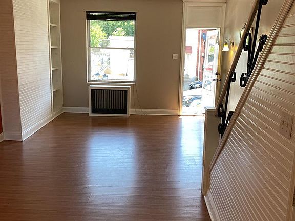 3rd image of 2238 Margaret St