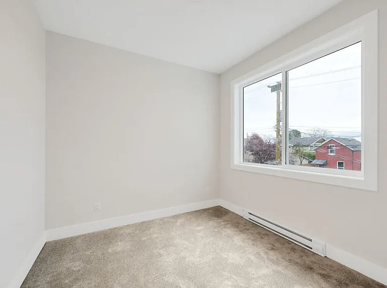 710 Catherine St — Photo 15