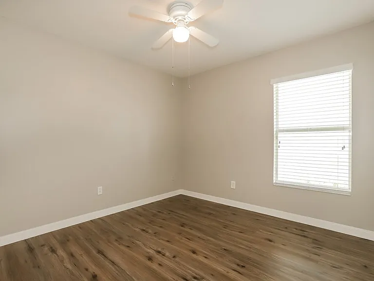 906 Larwood Pine Dr — Photo 12