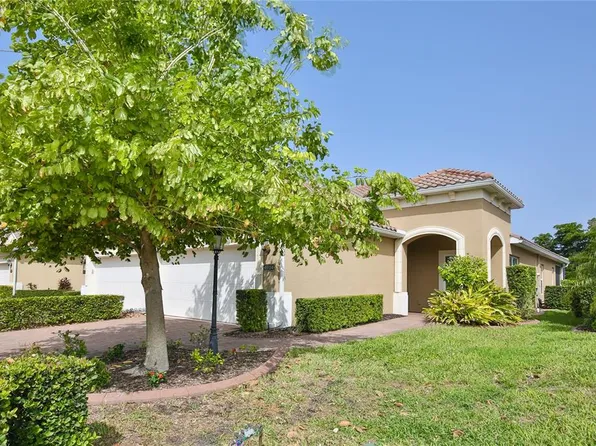 6914 Playa Bella Dr, Bradenton, FL 34209