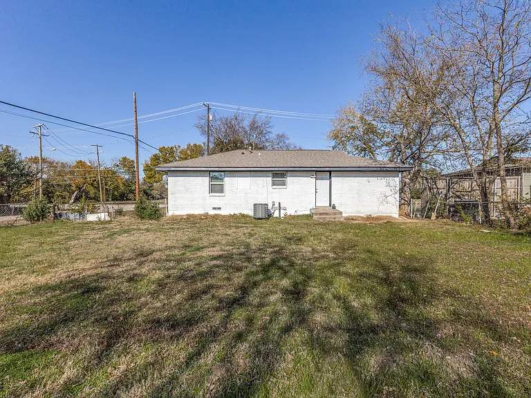 12900 Quail Dr — Photo 15