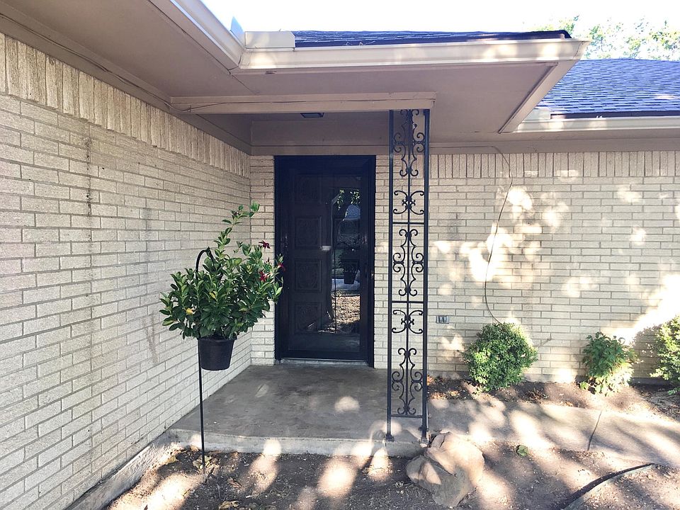 1st image of 311 Briarwood Dr