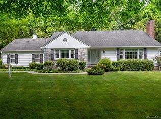 564 Totoket Rd, Northford, CT 06472