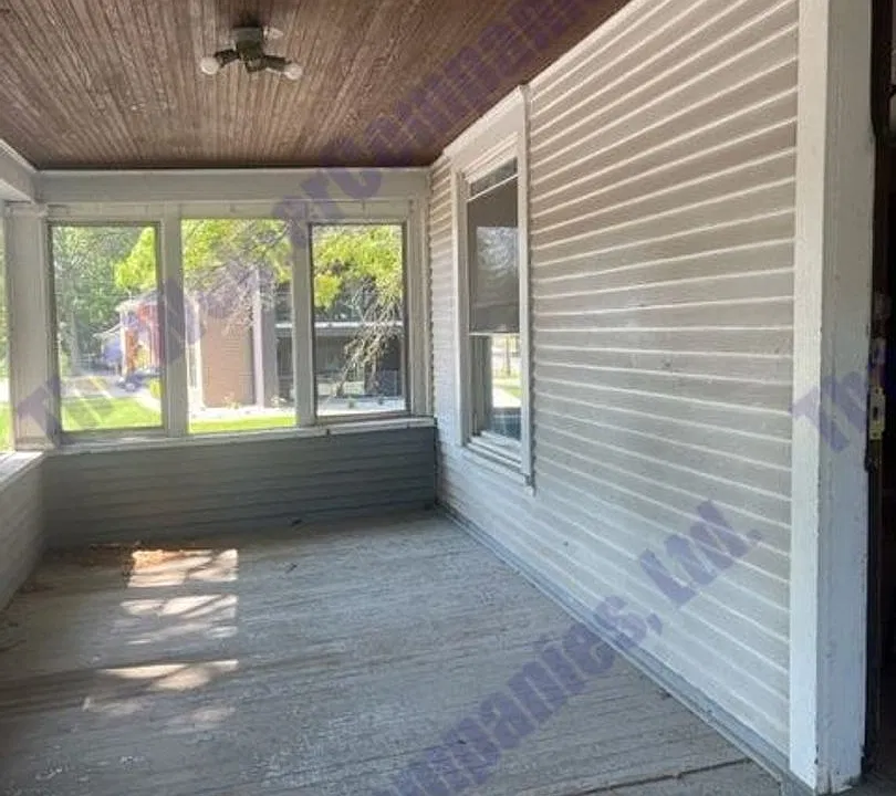 105 N Coler Ave