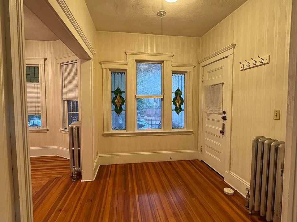 1st image of 105 Pearson Rd #1