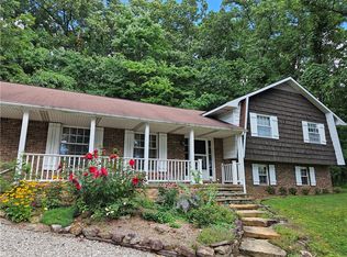 207 College Lodge Rd, Indiana, PA 15701