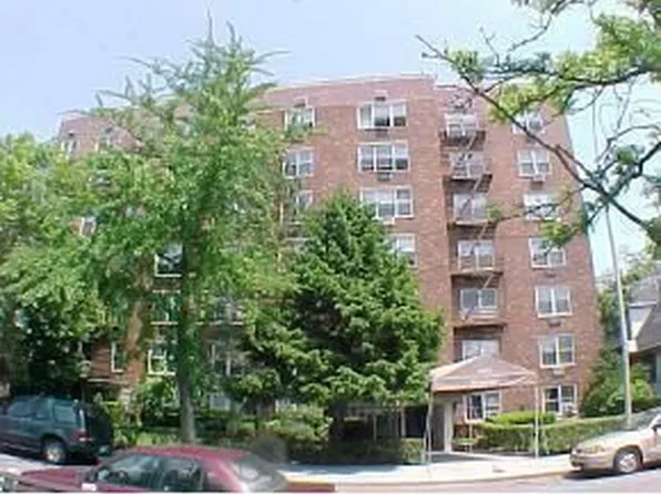 2373 Ocean Pky image 1 of 1